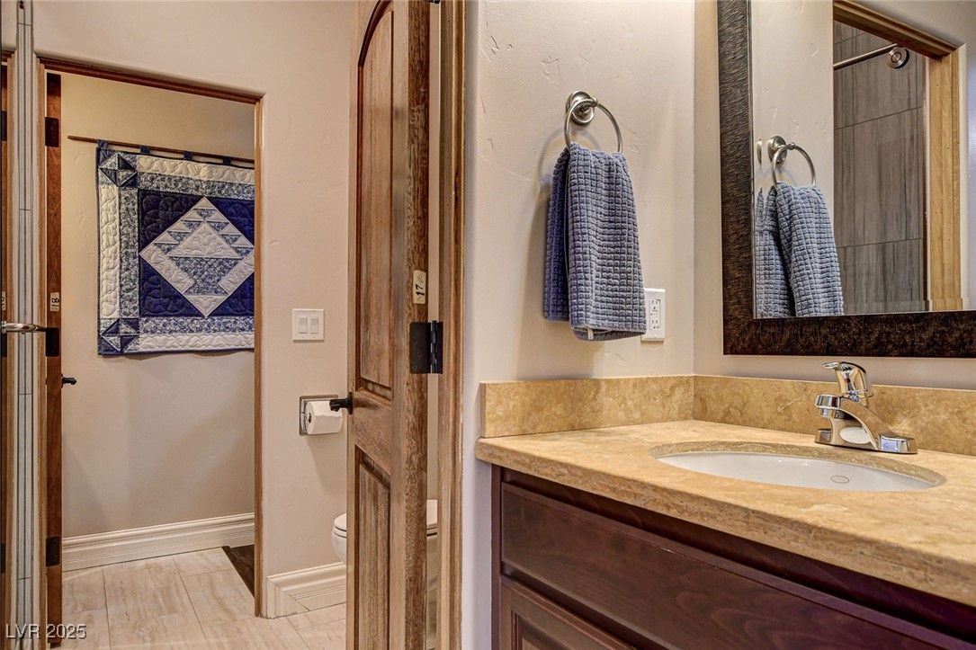 1182 Thomas Bay Circle Logandale, NV 89021 - Photo 77 of 98 Jack and Jill style sinks for each room