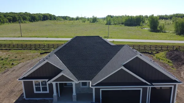 $789,990 | 9800 North Migratory Court, Mequon, WI 53097