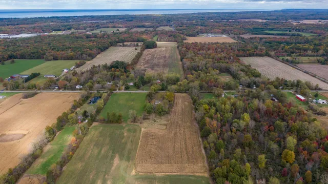 $350,000 | 9936 Wilson Road, New Buffalo, MI 49117