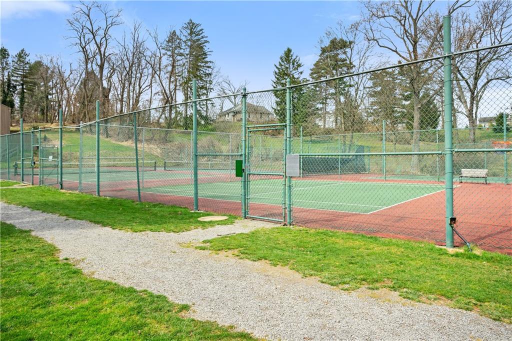 501 Cherry Court Pittsburgh, PA 15237 - Photo 24 of 25
