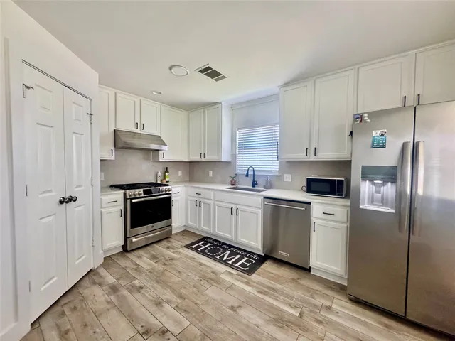 $353,000 | 1404 Laguna Cove, Hutto, TX 78634