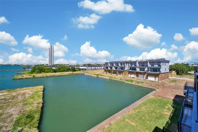 a view of outdoor space and city view