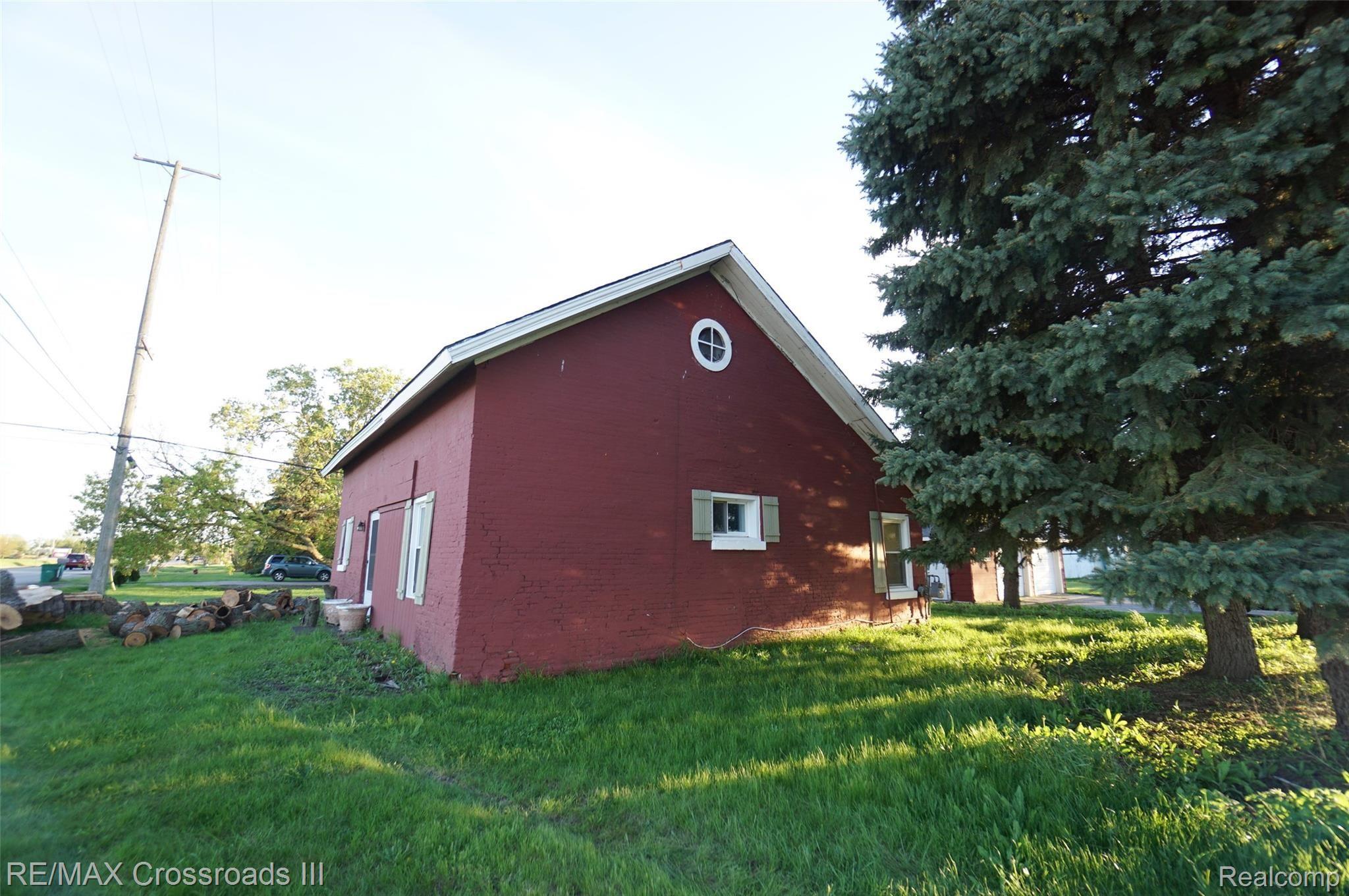 41405 Tyler Road Belleville, MI 48111 - Photo 19 of 19 Side view