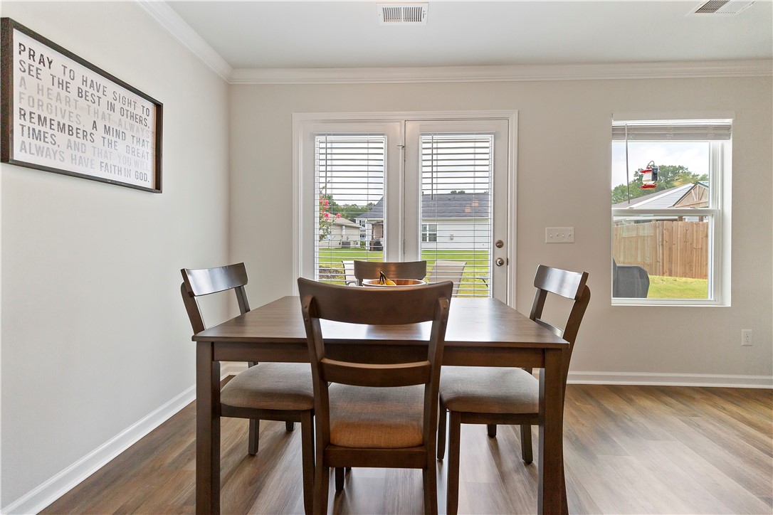 426 Reflection Drive Anderson, SC 29625 - Photo 9 of 44 breakfast nook