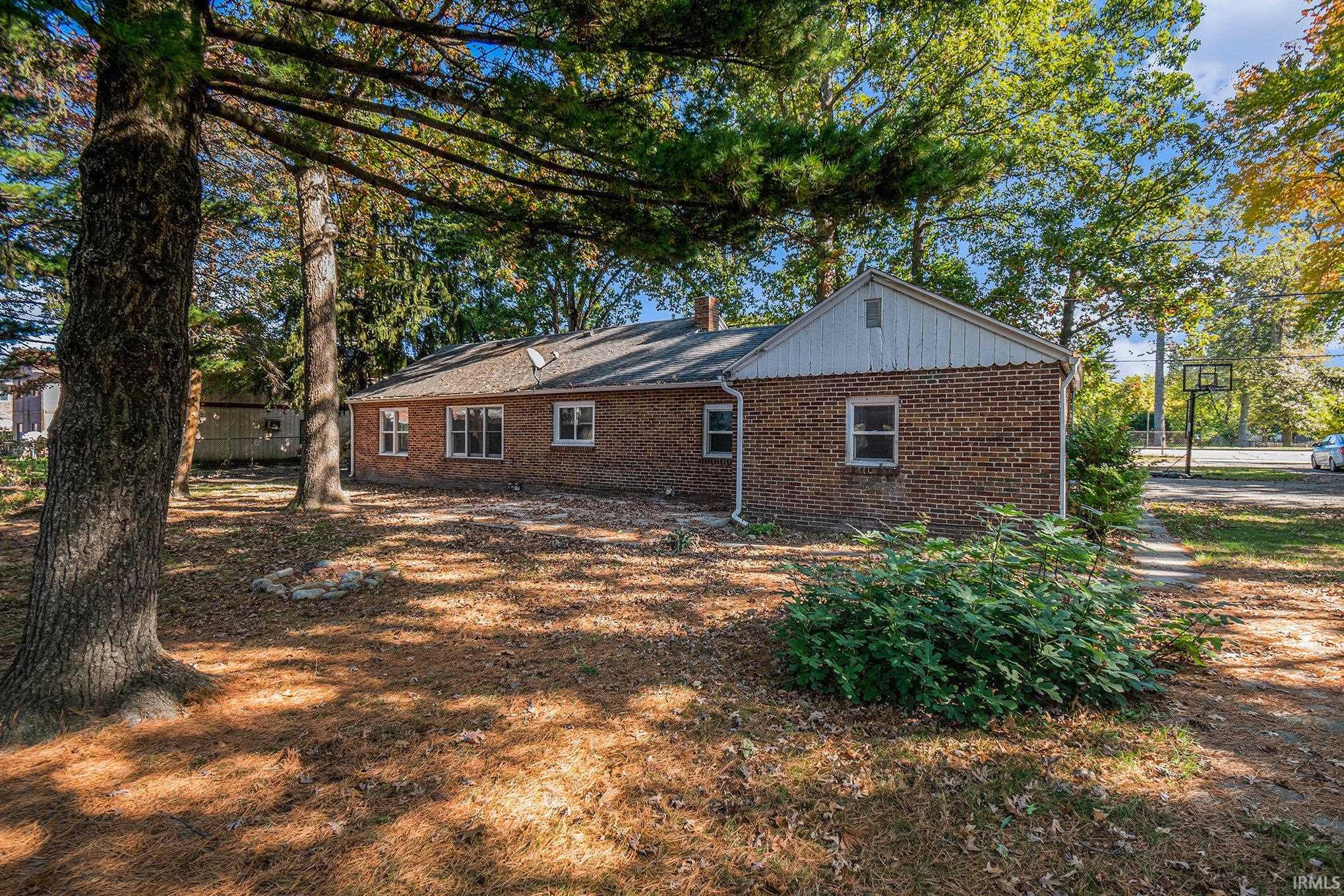 2715 Grape Road Mishawaka, IN 46545 - Photo 14 of 16 Gallery Image 14