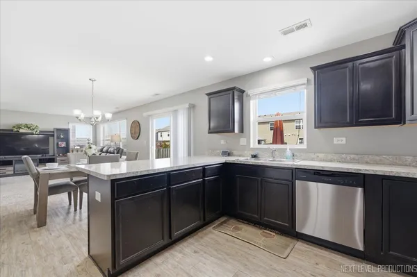 $349,900 | 270 Norfolk Lane, Pingree Grove, IL 60140