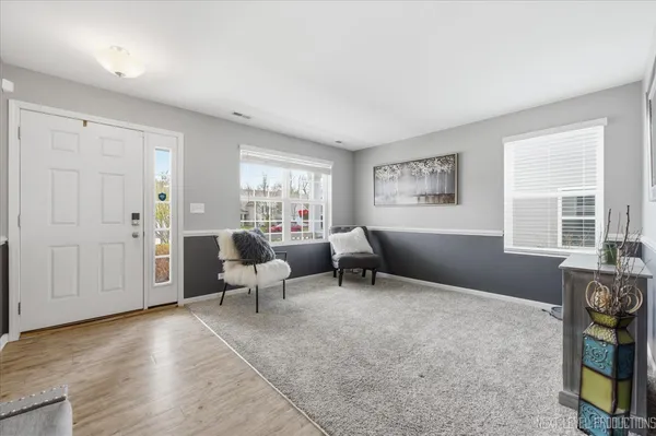 $349,900 | 270 Norfolk Lane, Pingree Grove, IL 60140