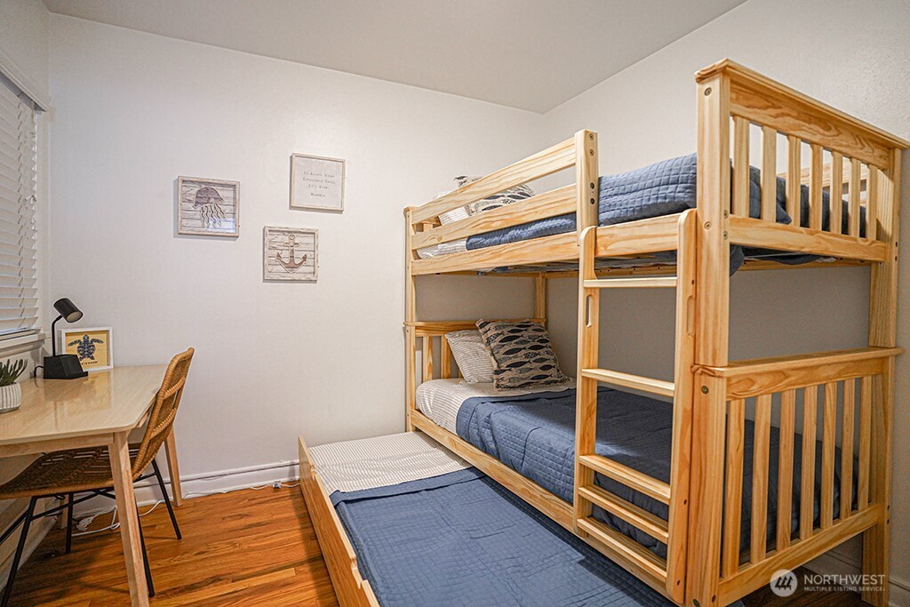 4027 Beach Drive Southwest, Unit 1 Seattle, WA 98116 - Photo 9 of 28 a living room with furniture