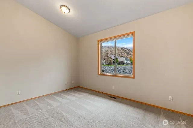 $674,000 | 537 Chrisand Lane, Wenatchee, WA 98801