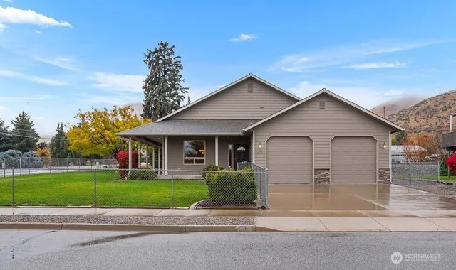 $699,000 | 537 Chrisand Lane, Wenatchee, WA 98801