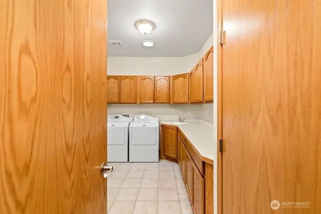 $674,000 | 537 Chrisand Lane, Wenatchee, WA 98801