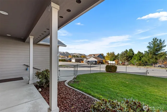 $674,000 | 537 Chrisand Lane, Wenatchee, WA 98801