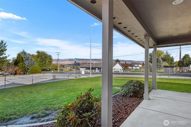$674,000 | 537 Chrisand Lane, Wenatchee, WA 98801