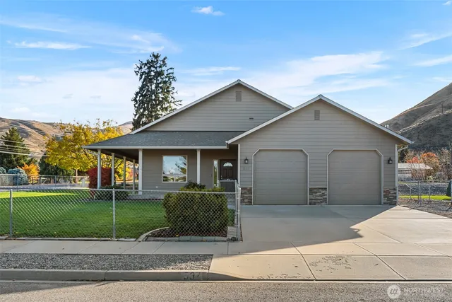 $674,000 | 537 Chrisand Lane, Wenatchee, WA 98801