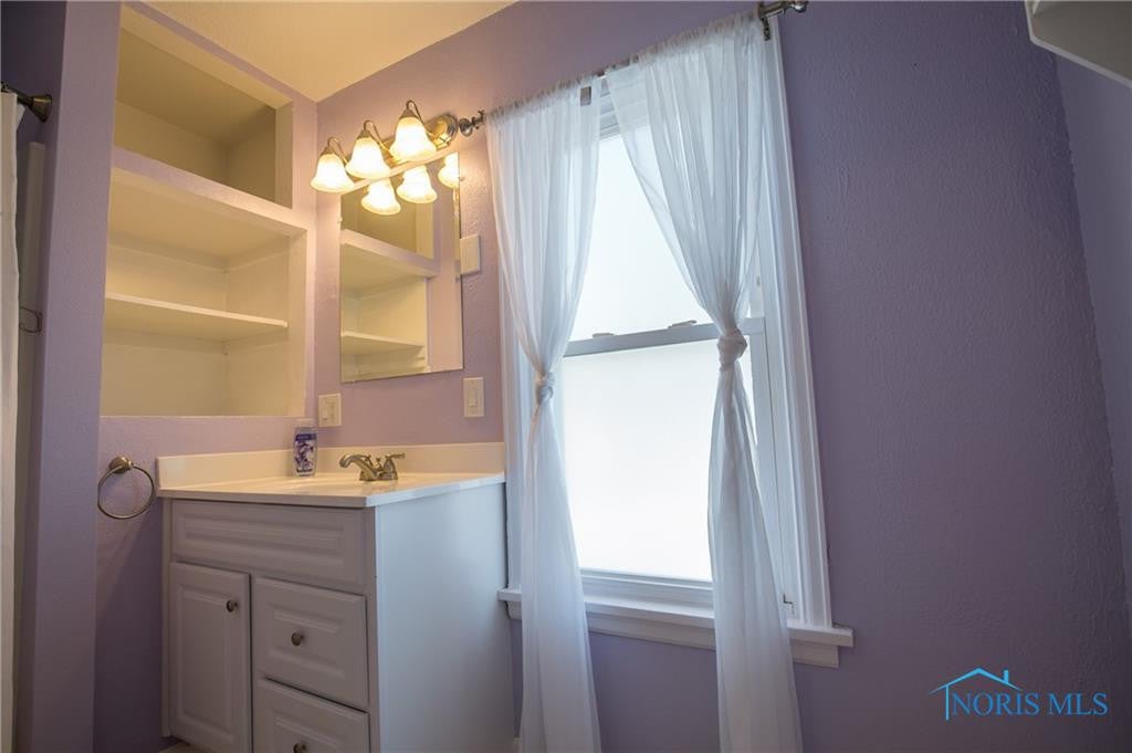 724 Waybridge Road Toledo, OH 43612 - Photo 17 of 28 Gallery Image 17