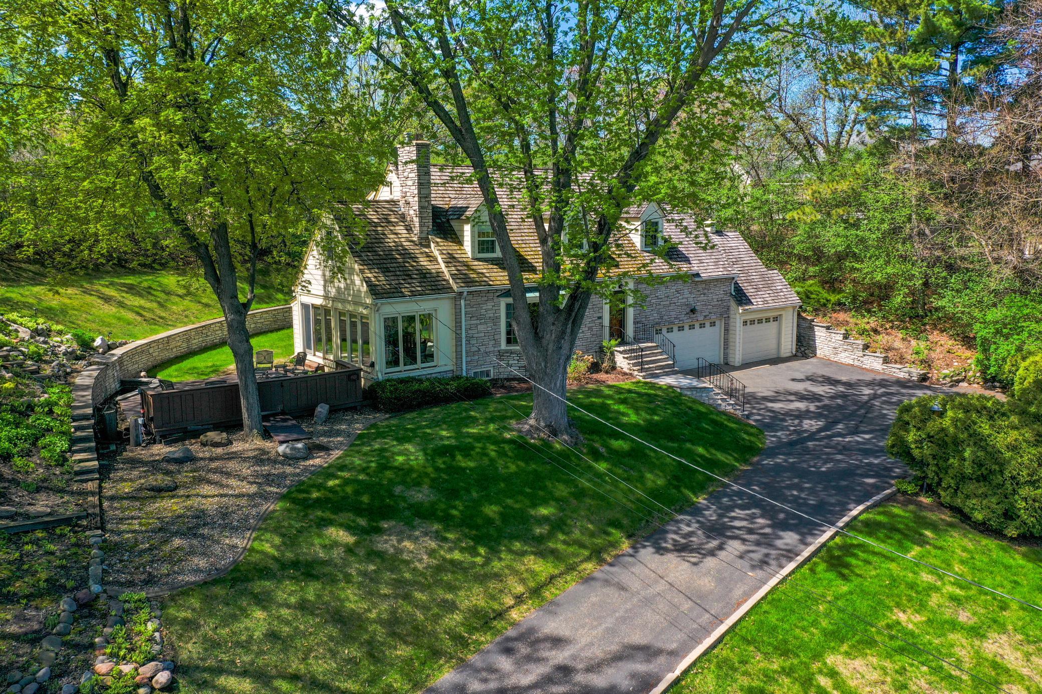 4920 East Sunnyslope Road Edina, MN 55424 - Photo 2 of 50 Gallery Image 2