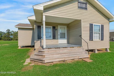 $149,000 | 1440 G Hebert Lane, St. Martinville, LA 70582