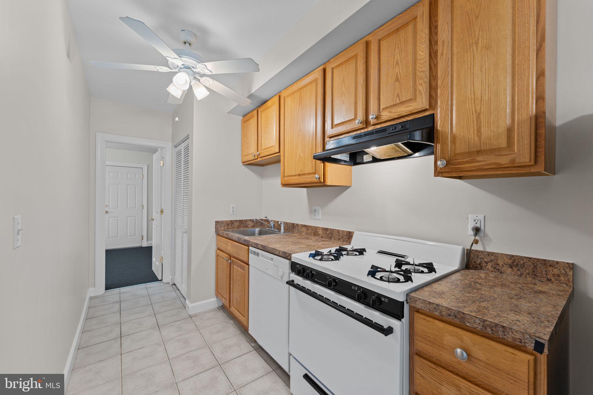 217 19th Street Northeast Washington, DC 20002 - Photo 2 of 19