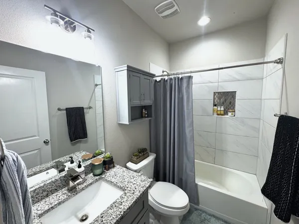 $2,400 | 2646 Tanner Street, Dallas, TX 75215