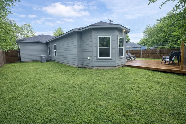 $2,500 | 2646 Tanner Street, Dallas, TX 75215