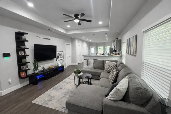 $2,400 | 2646 Tanner Street, Dallas, TX 75215