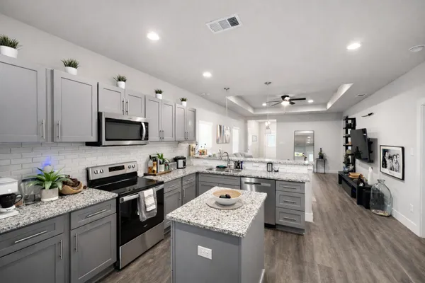 $2,400 | 2646 Tanner Street, Dallas, TX 75215
