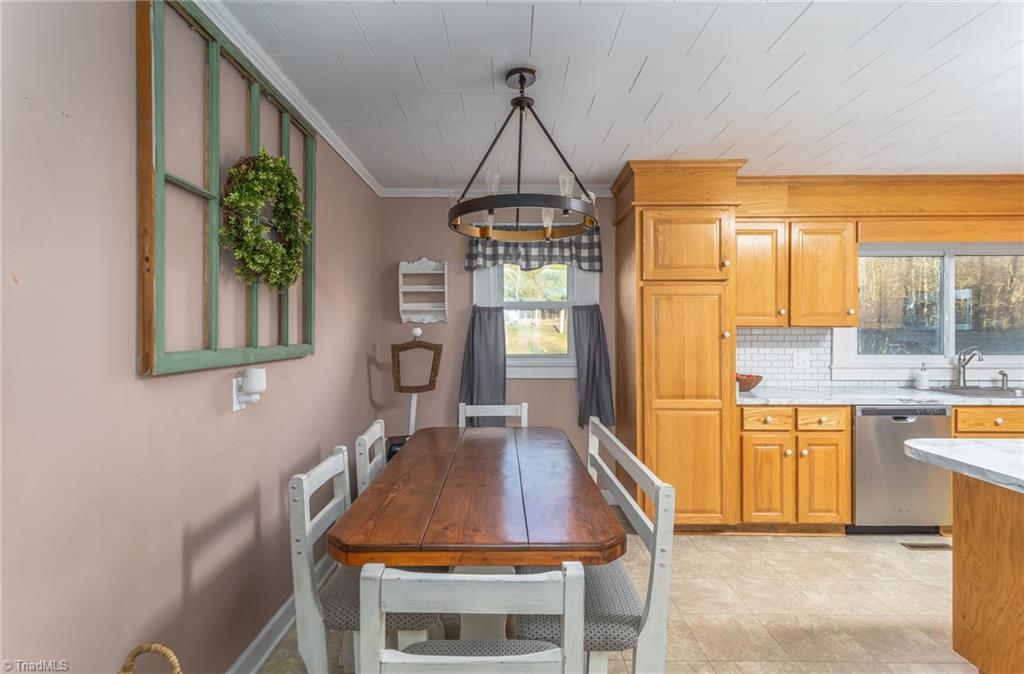 774 Clodfelter Road Thomasville, NC 27360 - Photo 16 of 32 Gallery Image 16