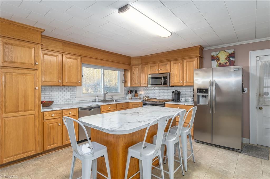 774 Clodfelter Road Thomasville, NC 27360 - Photo 10 of 32 Gallery Image 10