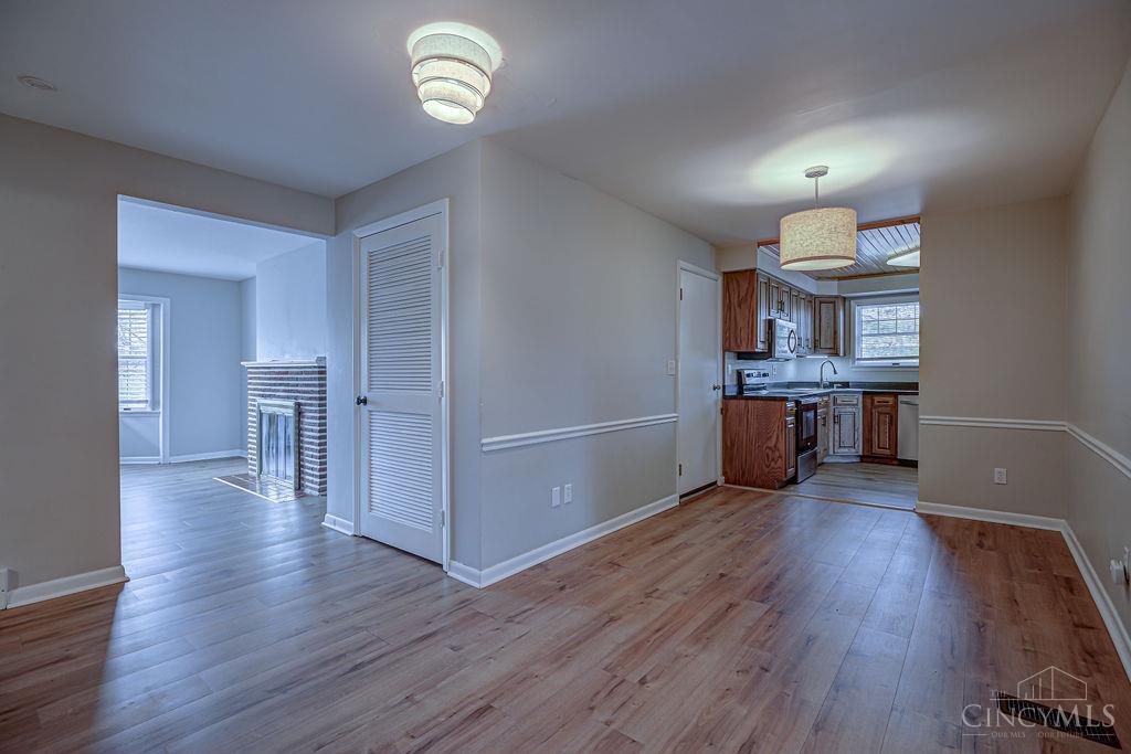 6670 Gaines Road Cincinnati, OH 45247 - Photo 8 of 40
