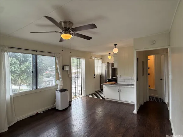 $2,990 | 1649 10th Avenue, Unit A, Honolulu, HI 96816