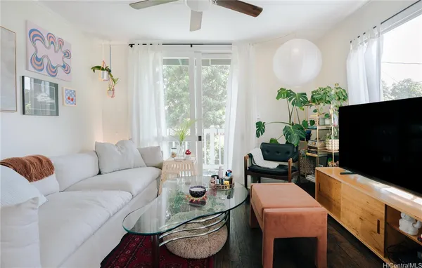 $2,990 | 1649 10th Avenue, Unit A, Honolulu, HI 96816