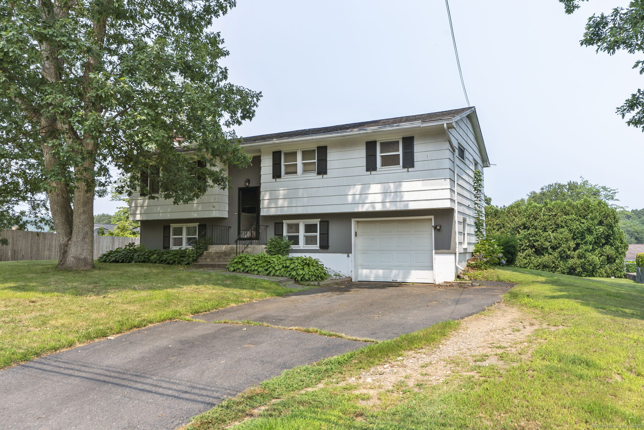 21 Old Farm Road Bristol, CT 06010 - Photo 1 of 1 Gallery Image 1