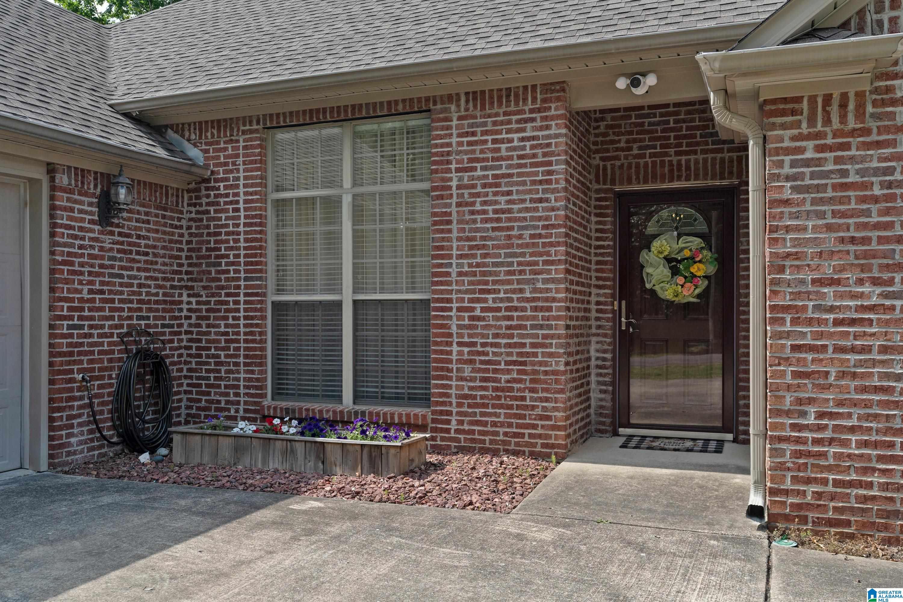 3601 Hilltop Road Southeast Bessemer, AL 35022 - Photo 3 of 32
