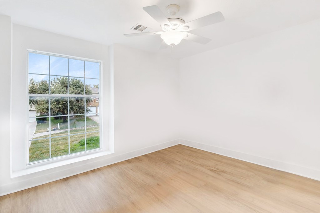 14813 Slingshot Road Austin, TX 78717 - Photo 26 of 29 Spare Bedroom 2