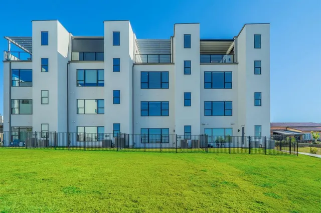 $1,199,900 | 4905 Blaynes View Drive, The Colony, TX 75056