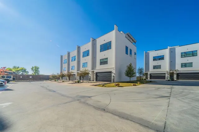 $1,199,900 | 4905 Blaynes View Drive, The Colony, TX 75056