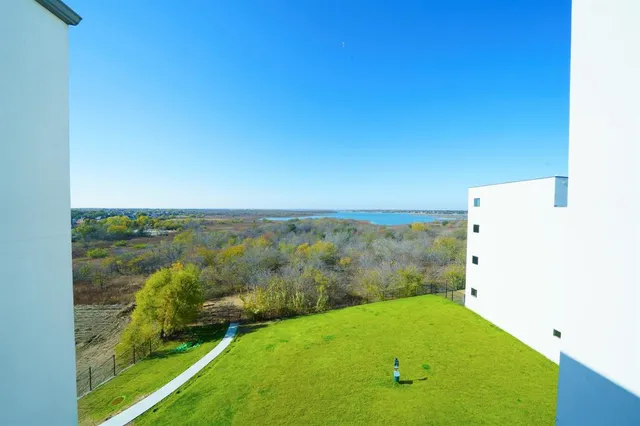 $1,199,900 | 4905 Blaynes View Drive, The Colony, TX 75056