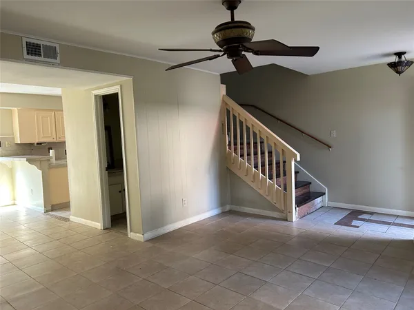 a view of entryway and hall