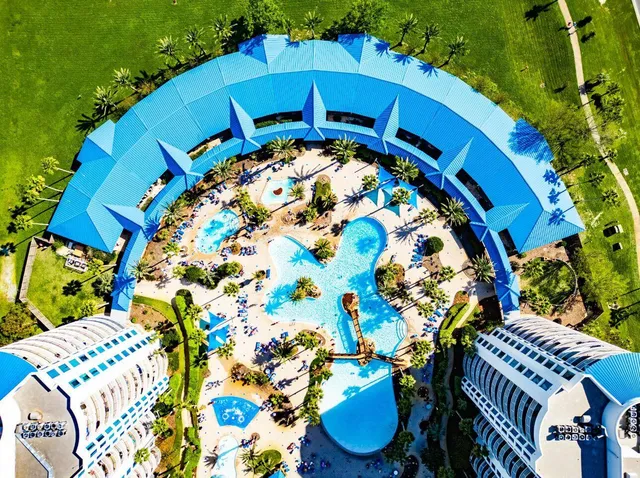 a view of a multi story building