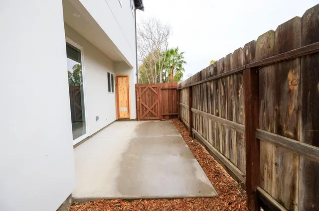 $1,299,999 | 439 Coffee Road, Modesto, CA 95355