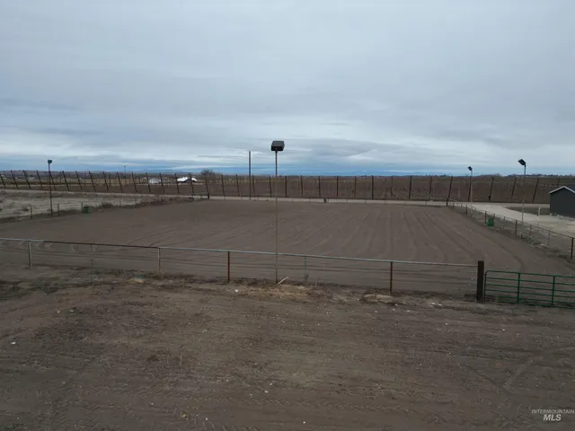 $560,000 | 26915 Chips Lane, Parma, ID 83660