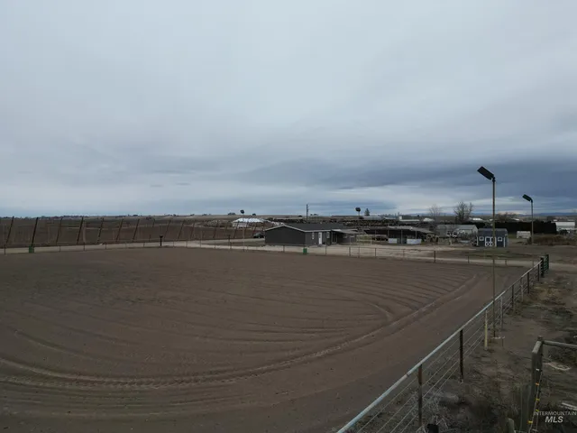 $560,000 | 26915 Chips Lane, Parma, ID 83660