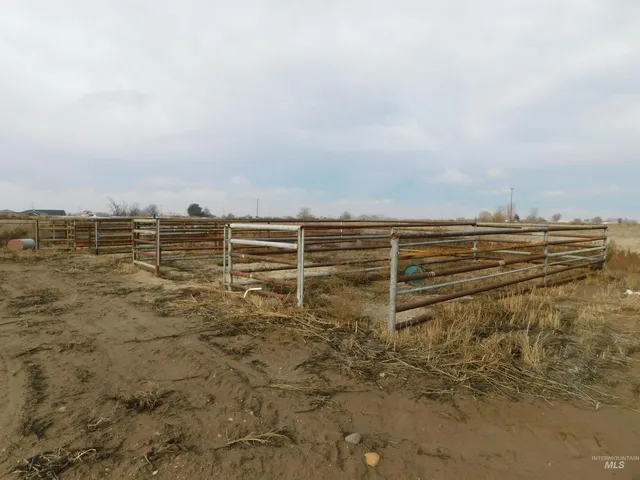 $560,000 | 26915 Chips Lane, Parma, ID 83660