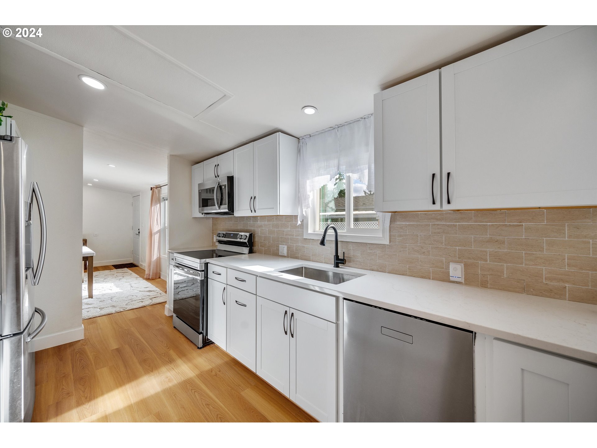 12450 Southwest Fischer Road, Unit 257 Portland, OR 97224 - Photo 14 of 43 Gallery Image 14