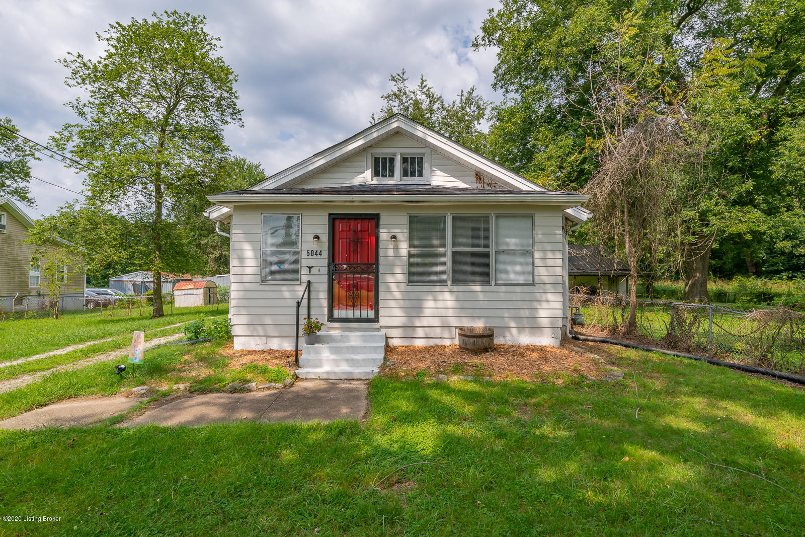 5044 Terry Road Louisville, KY 40216 - Photo 2 of 38 5044 Terry Rd L-36