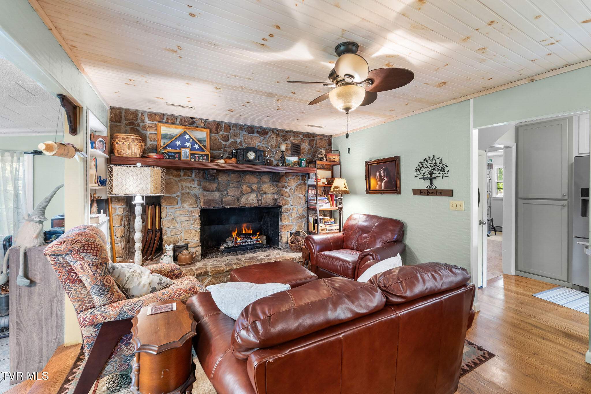 929 Noah Snyder Road Mountain City, TN 37683 - Photo 19 of 46 DSC07943b