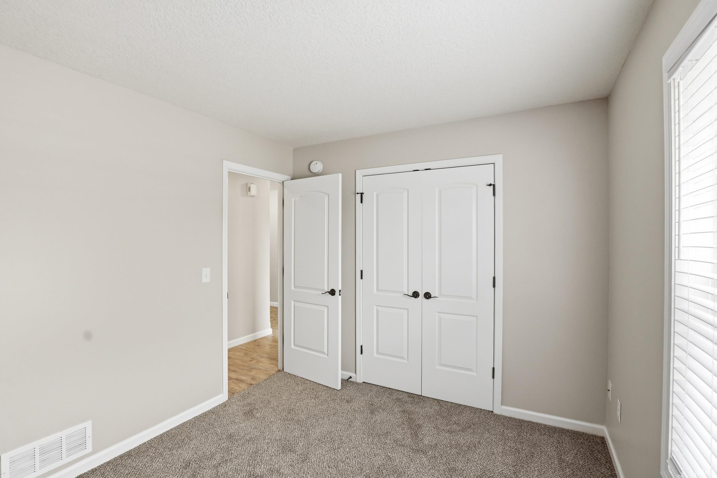 2137 Blue Spring Run Fort Wayne, IN 46808 - Photo 6 of 48