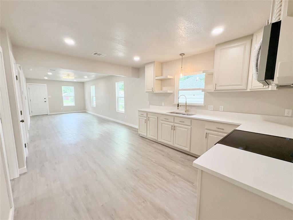 1329 4th Street Graham, TX 76450 - Photo 3 of 12