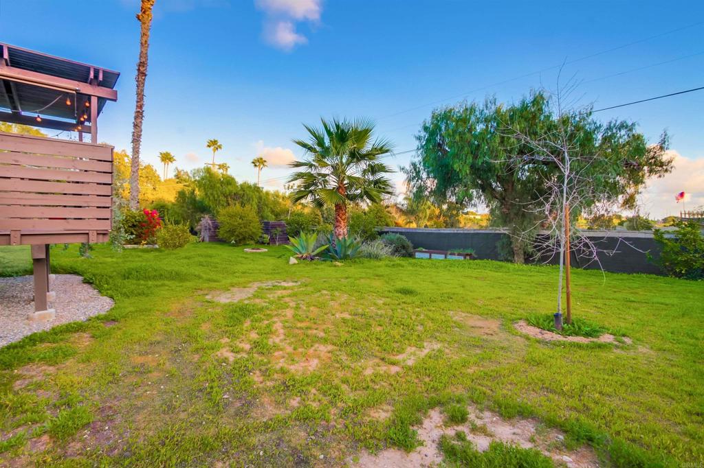 1321 Friends Way Fallbrook, CA 92028 - Photo 67 of 71 a view of a back yard of the house