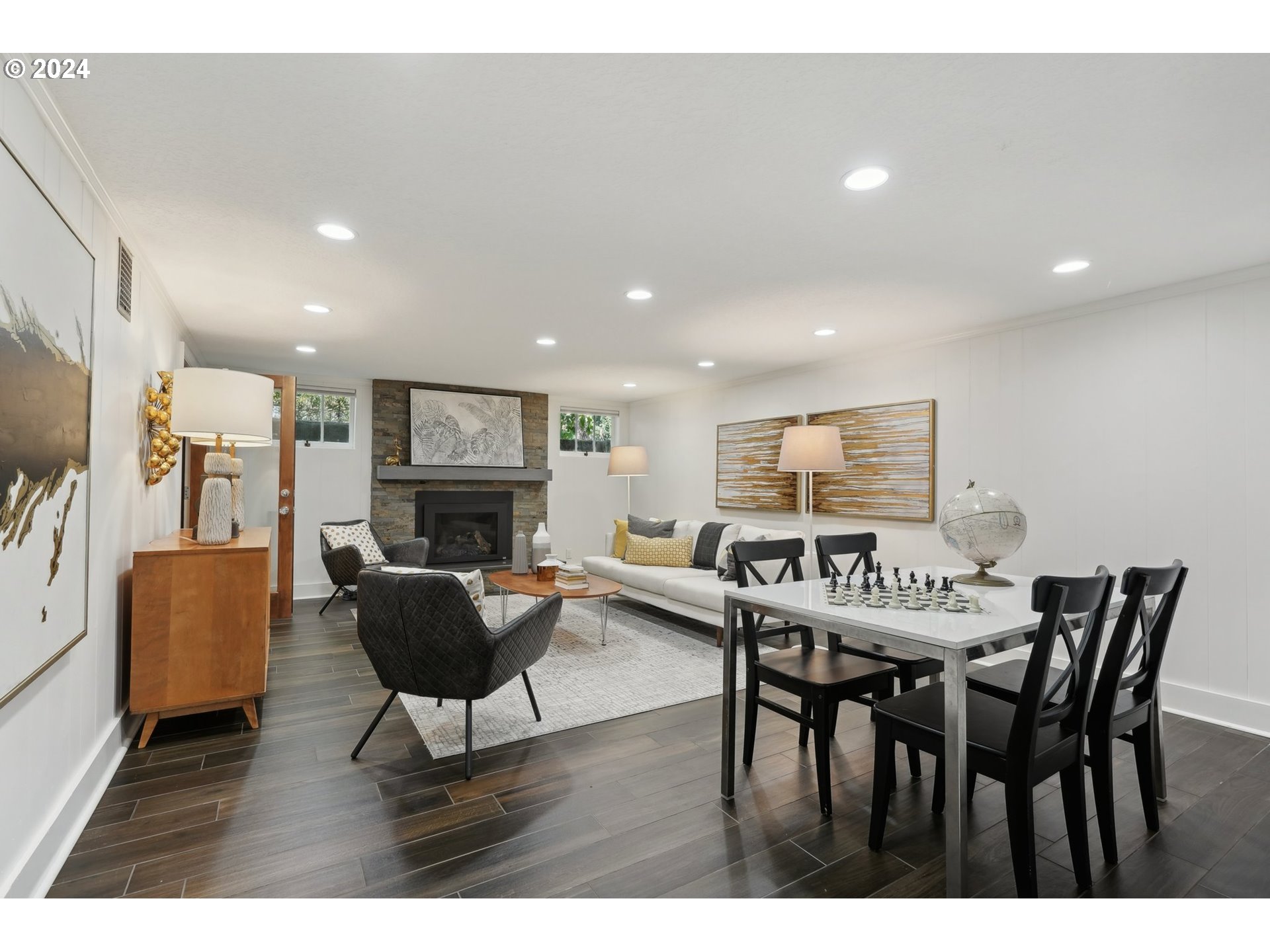 906 Southwest Chestnut Street Portland, OR 97219 - Photo 30 of 44 Gallery Image 30